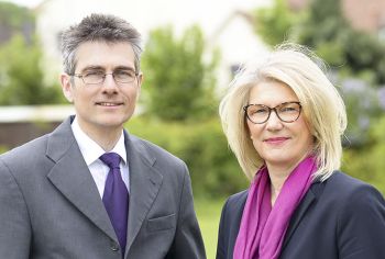Pfarrer Markus Honermeyer und Geschäftsführerin Andrea Jansen